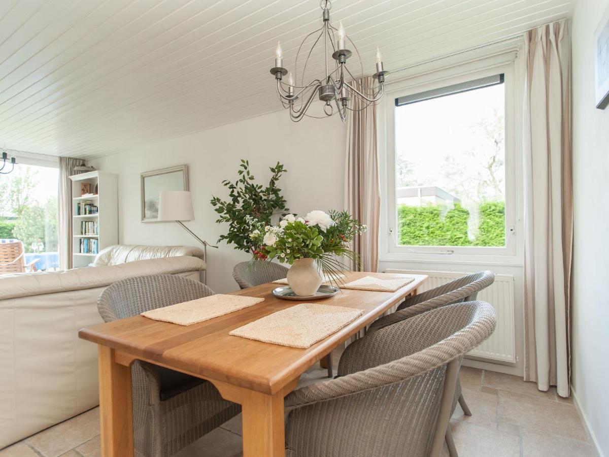 Cozy Holiday Home In Julianadorp With Garden Exterior foto